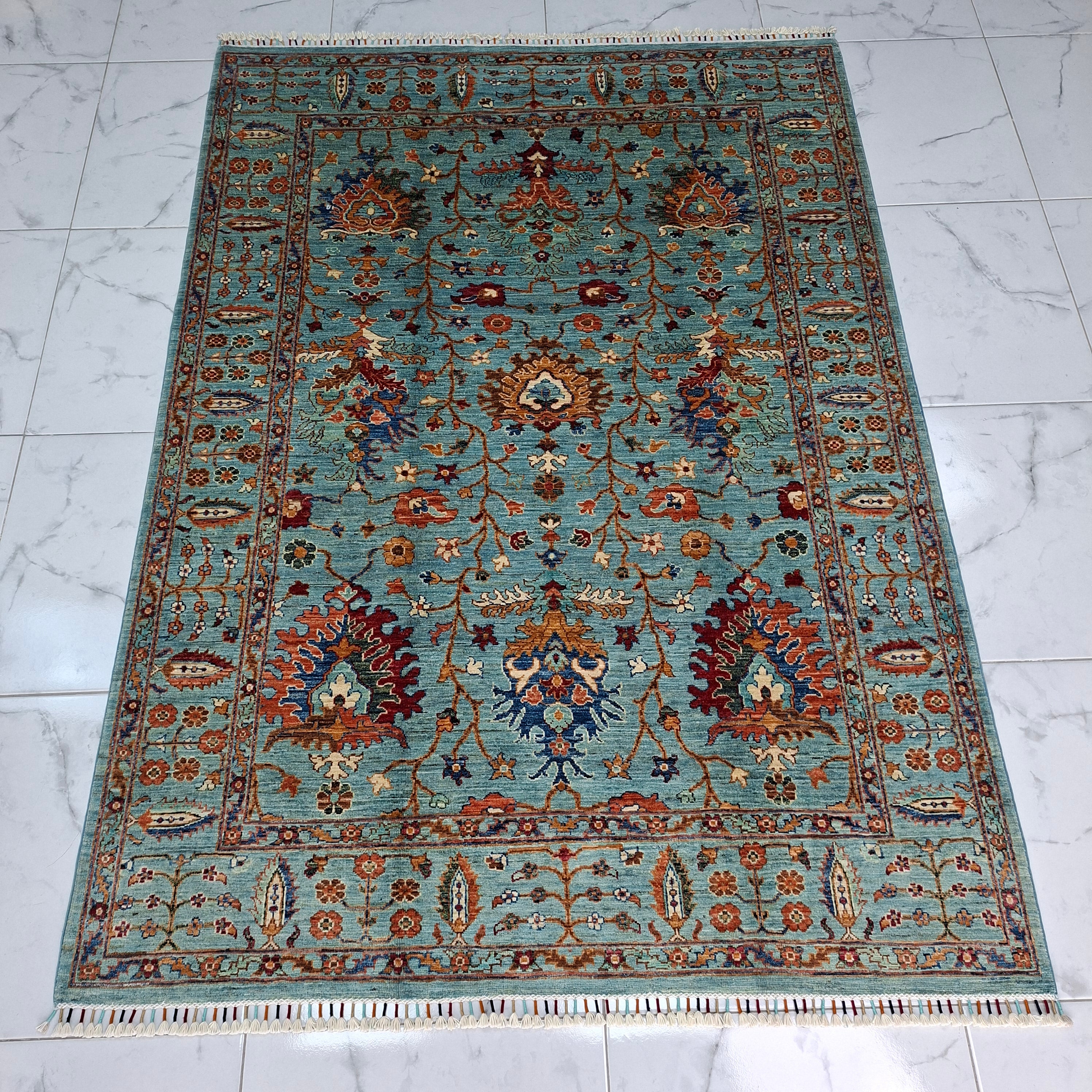 SULTANİ EL DOKUMA HALI | 238x169 CM – 35x40 İLMEK – %100 YÜN – DOĞAL BOYA – TURKUAZ ZEMİN