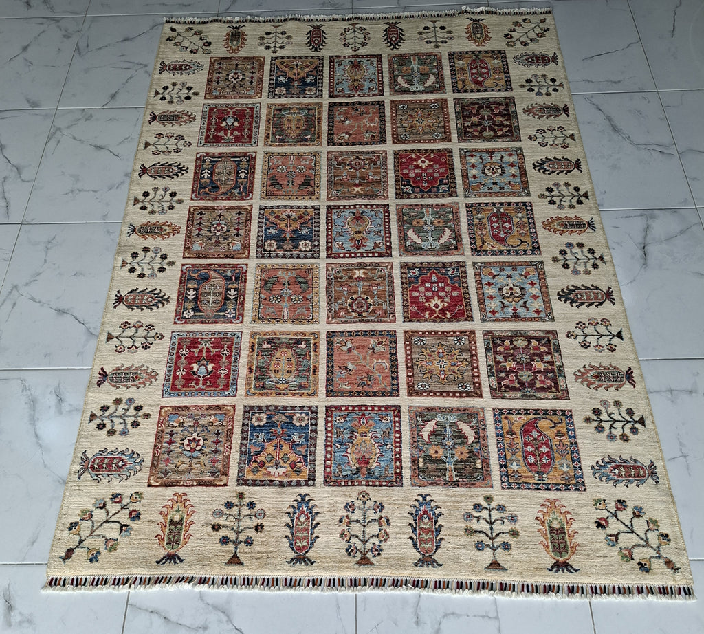 BİNBİR GECE EL DOKUMA HALI | 234x169 CM – 35x40 İLMEK – %100 YÜN – DOĞAL BOYA – PATCHWORK KARE MOTİFLİ