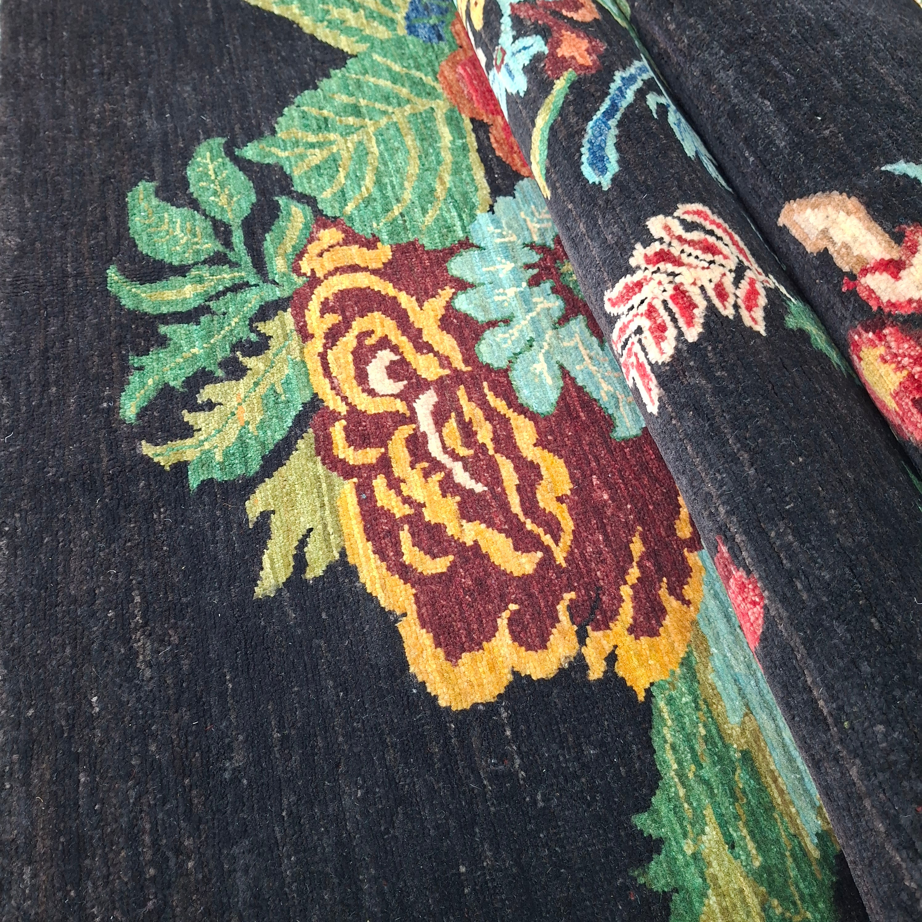 Karabağ (Karabakh) Çiçekli El Dokuma Halı | 242x173 cm – 35x40 İlmek – %100 Yün – Doğal Boya – Yeni Dokuma