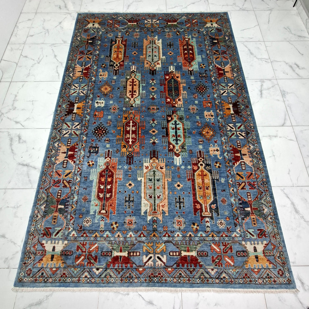 KAZAK (KAFKAS – LAÇİN MOTİFLİ) EL DOKUMA HALI | 308x206 CM – 35x40 İLMEK – %100 YÜN – DOĞAL BOYA – YENİ DOKUMA