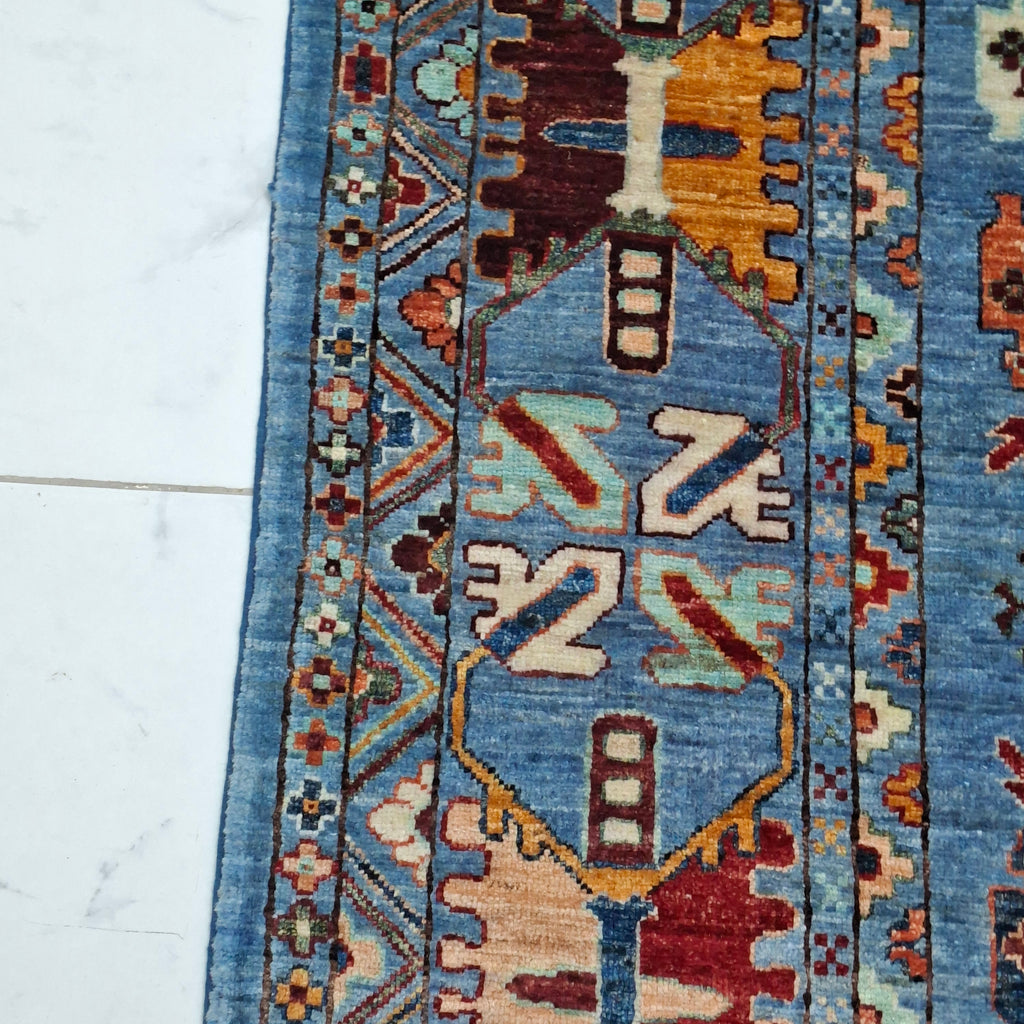 KAZAK (KAFKAS – LAÇİN MOTİFLİ) EL DOKUMA HALI | 308x206 CM – 35x40 İLMEK – %100 YÜN – DOĞAL BOYA – YENİ DOKUMA