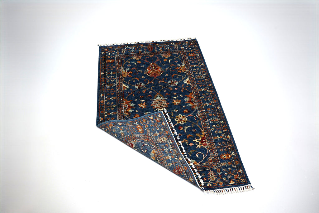 Sultani El Dokuma Halı | 181x122 cm | 35x40 İlmek | %100 Yün – Doğal Boya – Lacivert Zemin | Yeni Dokuma