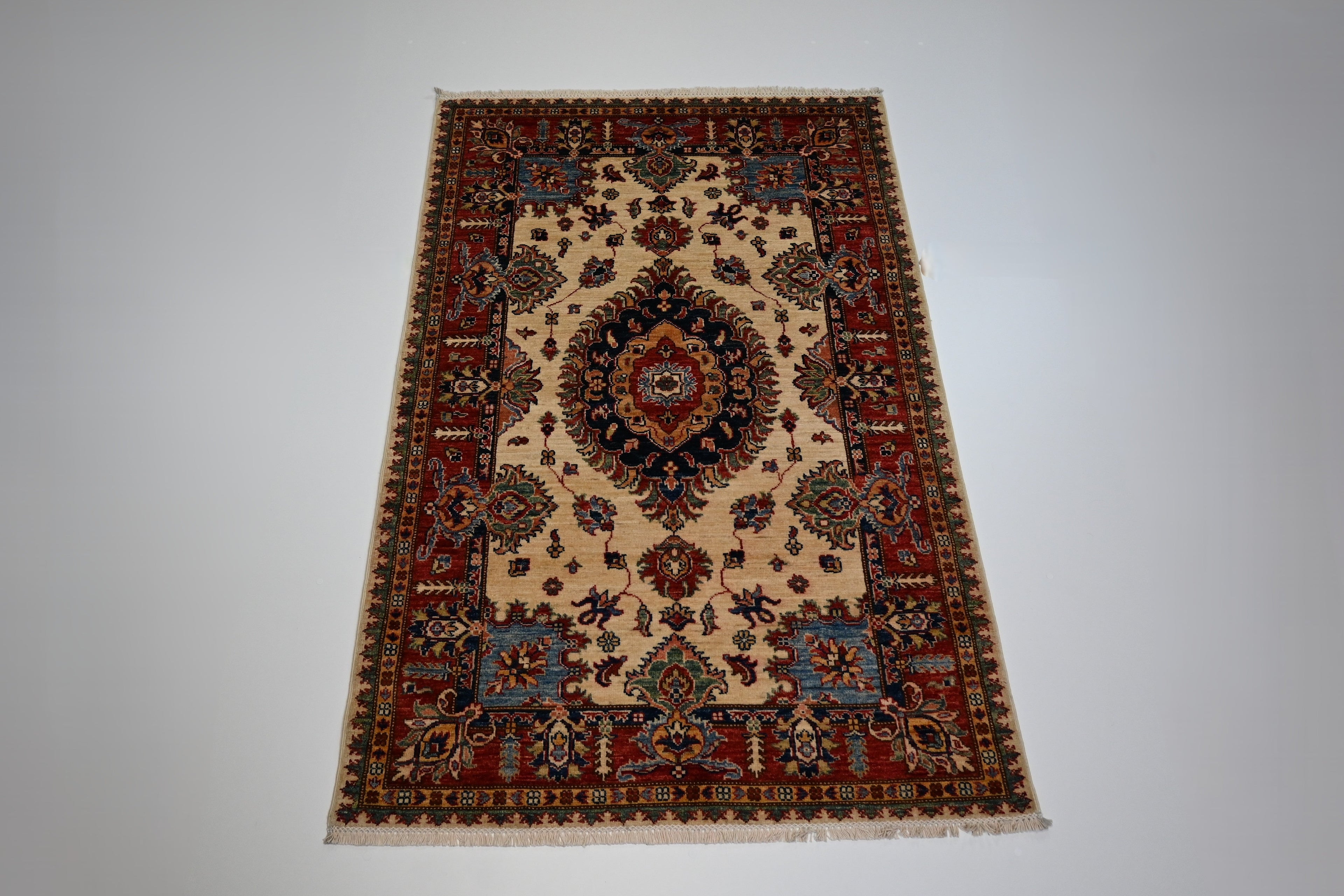 Kazak El Dokuma Halı | 182x116 cm | 35x40 İnce İlmek | %100 Yün – Doğal Kök Boya – Yeni Dokuma