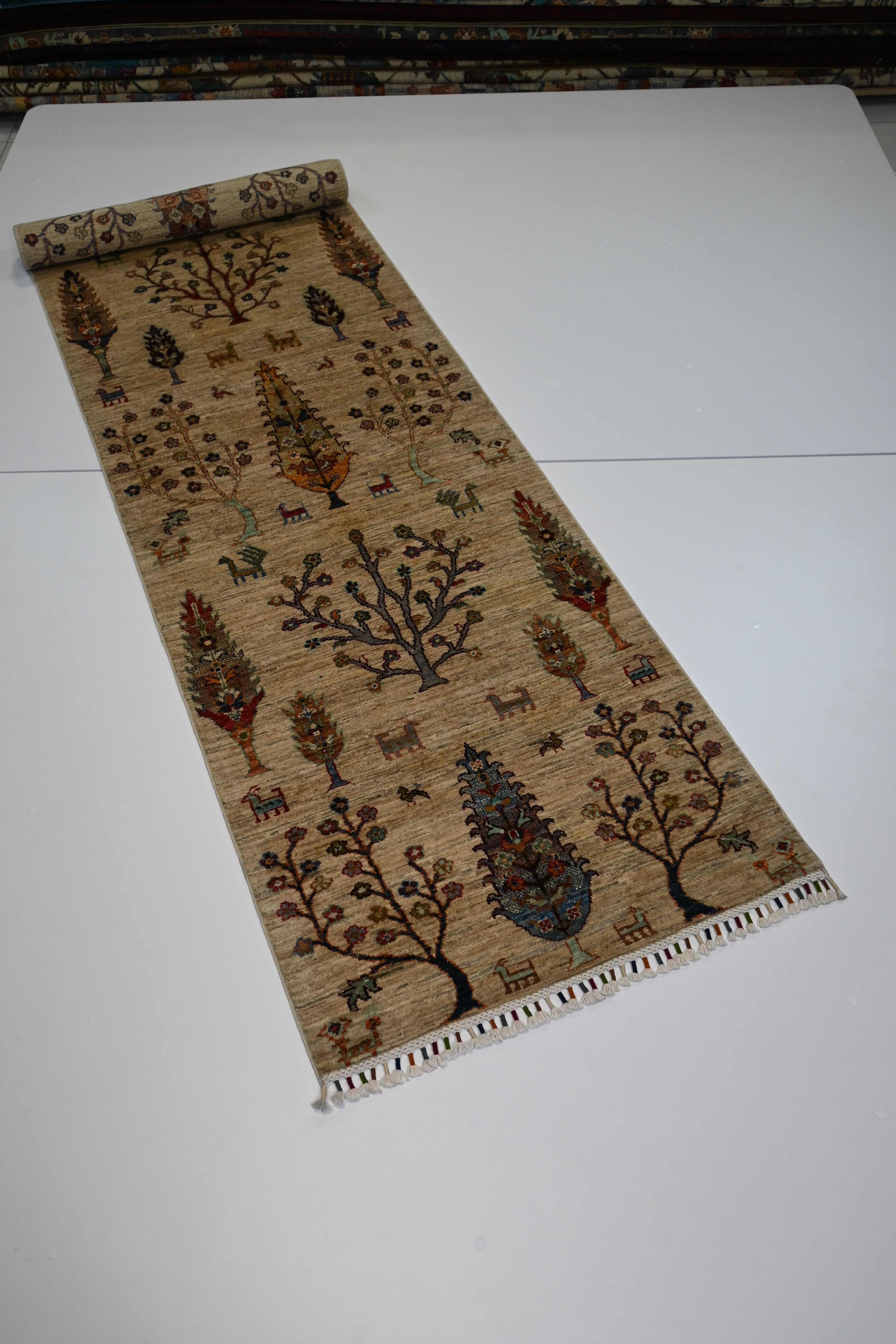 Gabbeh El Dokuma Yolluk | 311x081 cm – 35x40 İlmek – %100 Yün – Doğal Boya – Ağaçlı Motif – Yeni Dokuma