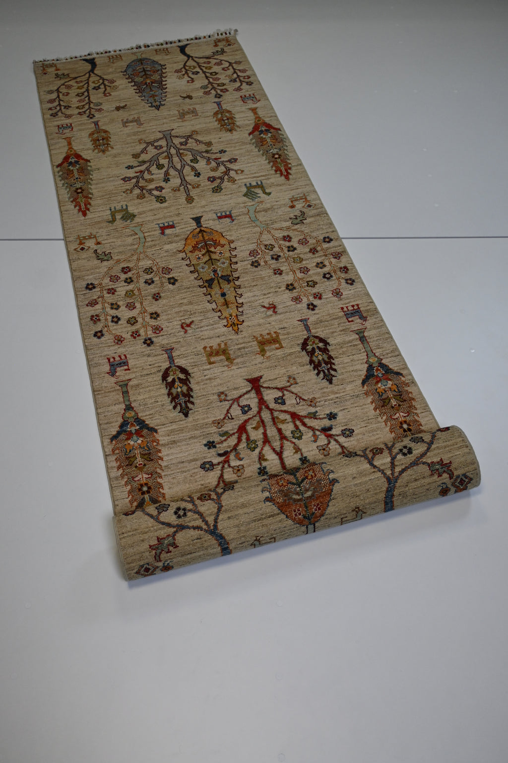 Gabbeh El Dokuma Yolluk | 311x081 cm – 35x40 İlmek – %100 Yün – Doğal Boya – Ağaçlı Motif – Yeni Dokuma