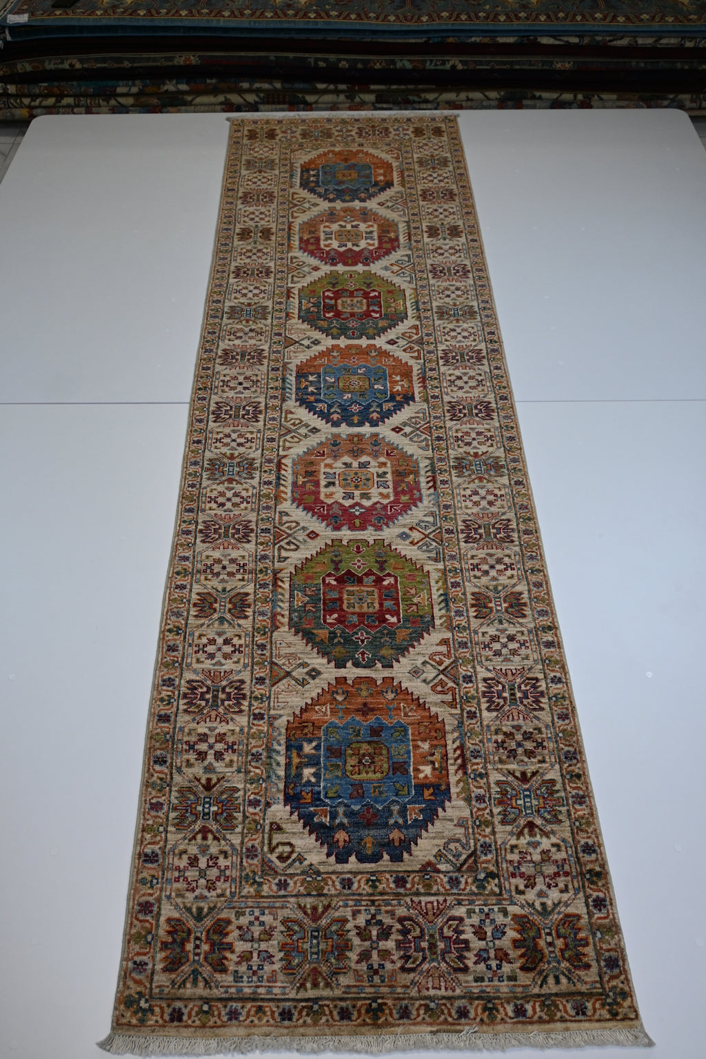 Kazak El Dokuma Yolluk | 297x082 cm – 35x40 İlmek – %100 Yün – Doğal Boya – Otantik Yeni Dokuma